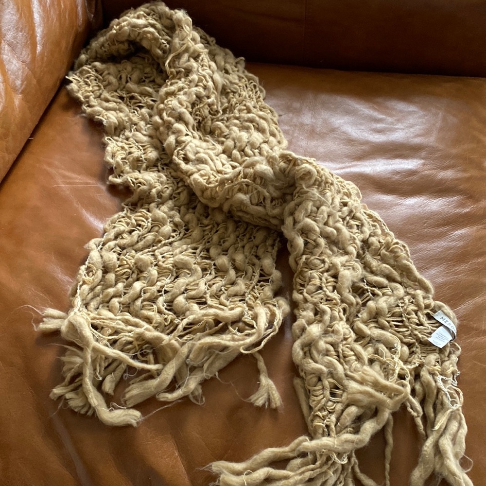 Merona open weave SOFT tan scarf **FINAL PRICE, BUNDLE TO SAVE**